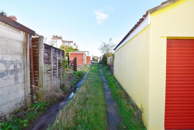 Rear lane access.jpg