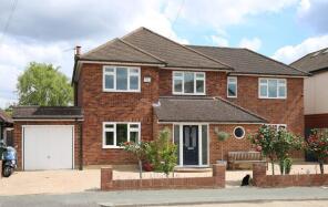 35, Broadfields, East Molesey KT8 0BW