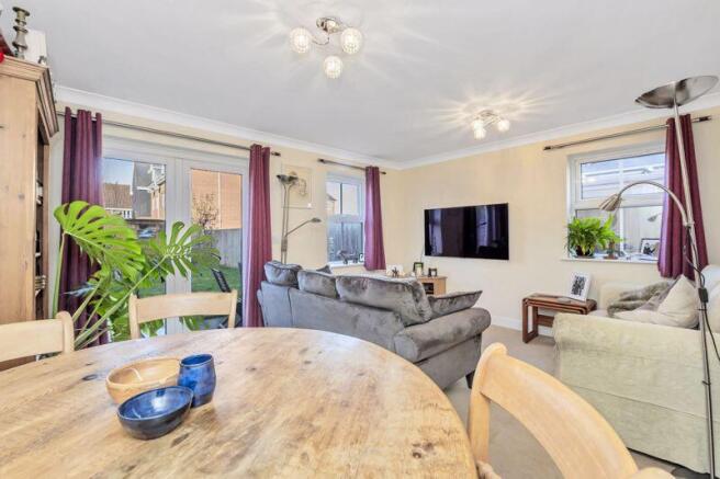Sitting/Dining Room