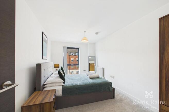 2 bed Apartment for sale Image 12