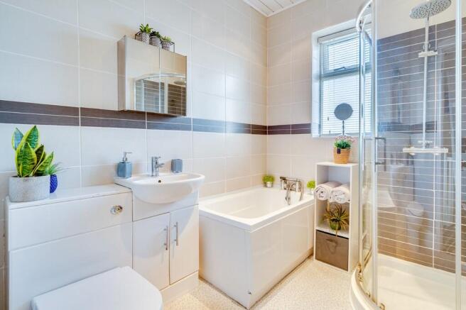 3 bed Semi-Detached for sale Image 11