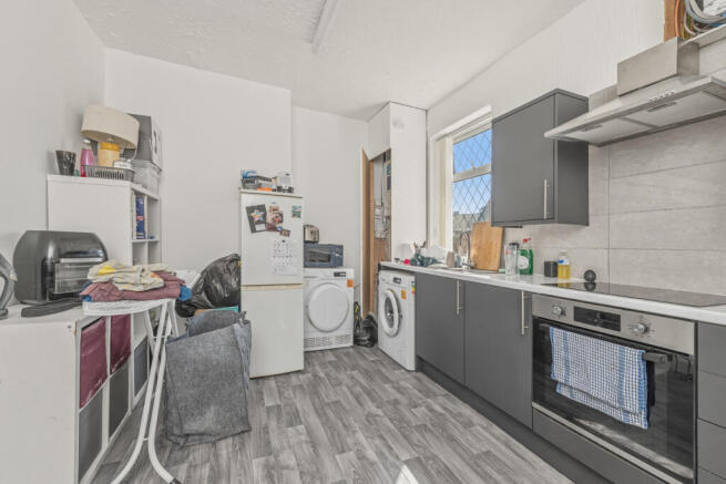 3 bed Terraced for sale Image 4