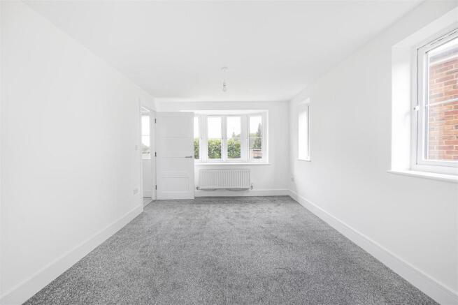 Lounge 2.jpg
