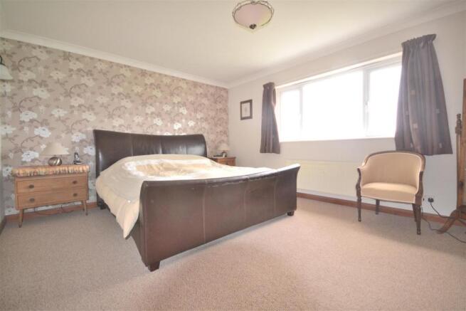Bedroom 1.JPG