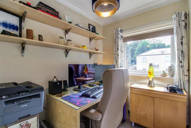 3 bed Semi-Detached for sale Image 7