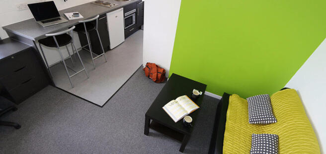 Photo 3