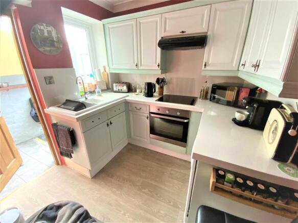 Photo 9