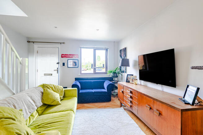 2 bed Semi-Detached for sale Image 4