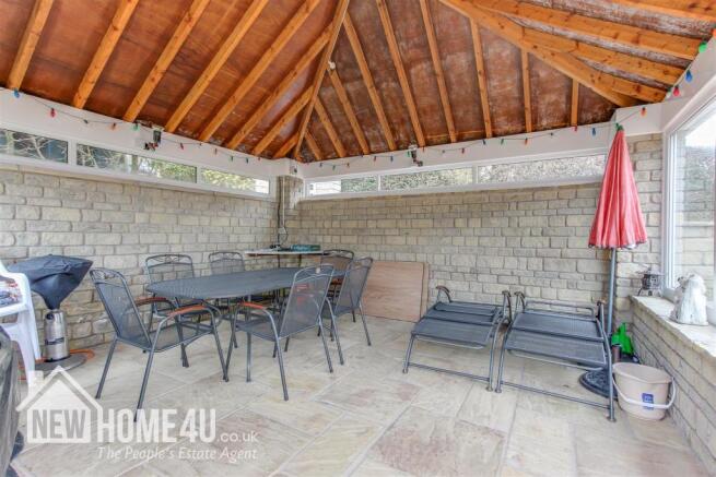 SUMMER HOUSE: