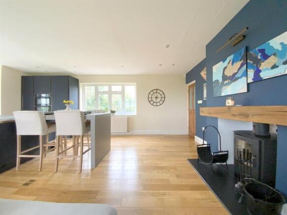 Living/Dining Kitchen