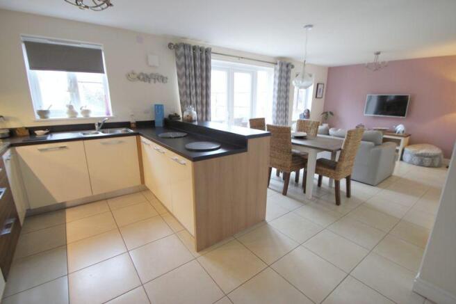 Kitchen/Family...
