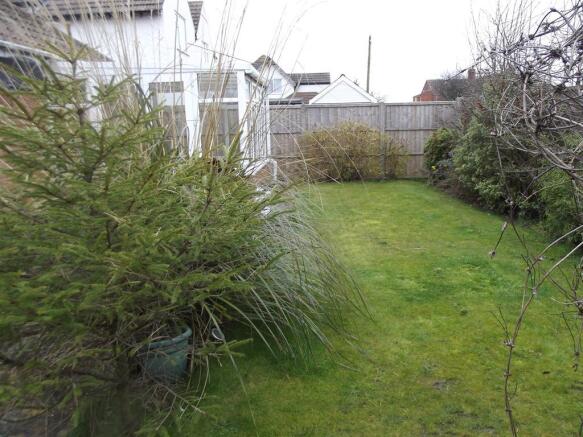 REAR GDN