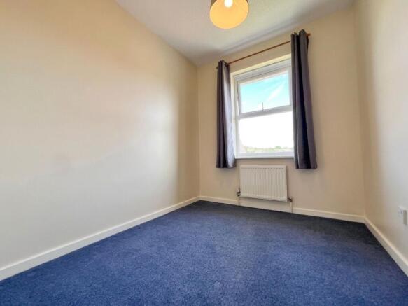 3 bed Semi-Detached to rent Image 12