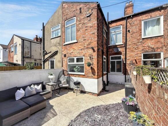 2 bed Terraced for sale Image 12