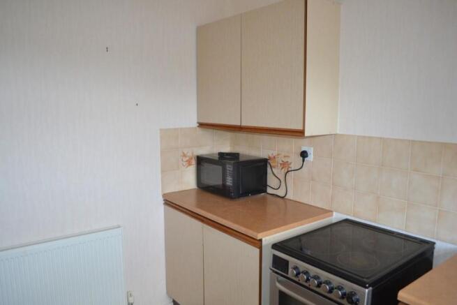 Kitchen 2 (Medium).JPG