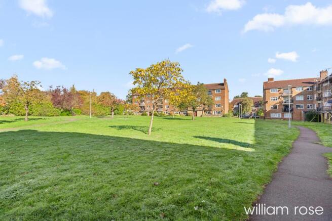 Broomhill Road, Woodford Green photo 4