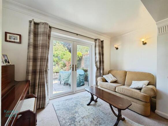3 bed Detached for sale Image 11