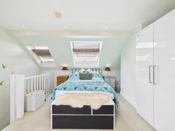 Master Bedroom 0.jpg