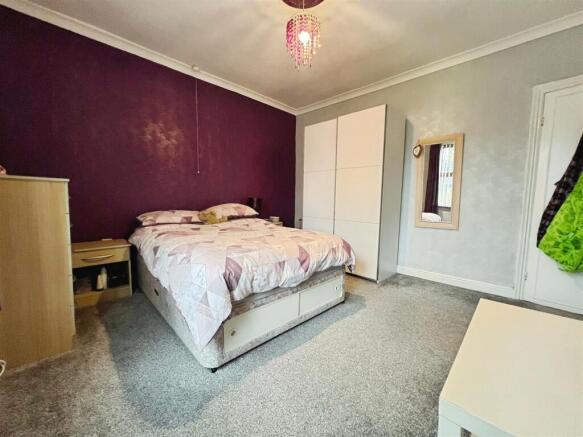 2 bed Terraced for sale Image 9