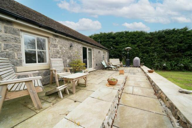 Garden-house.jpg