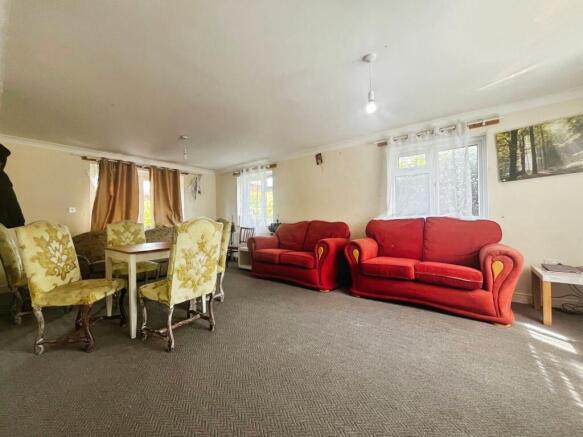 pbox-IMG.jpg