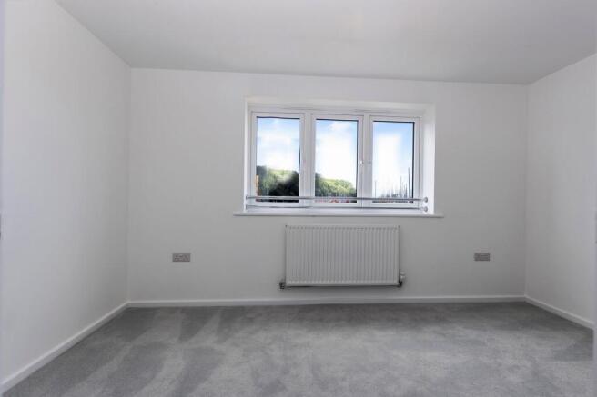 3 bed End of Terrace to rent Image 9