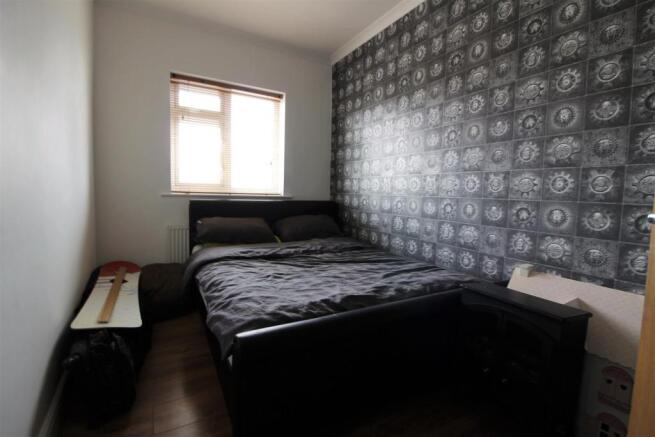 Bedroom 3 (2).jpg