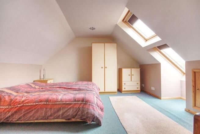 Bedroom 2 (Double)