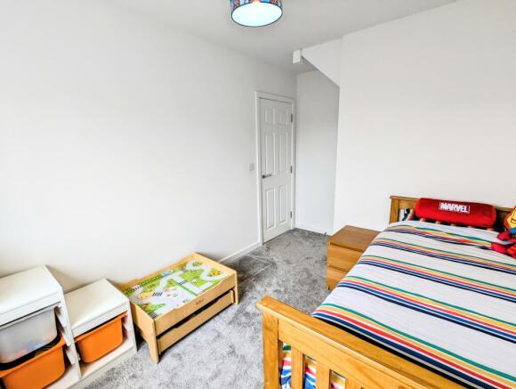 Photo 11