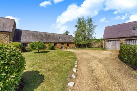 Pound Court, Earls Lane, Deddington, Banbury, Oxfordshire, OX15
