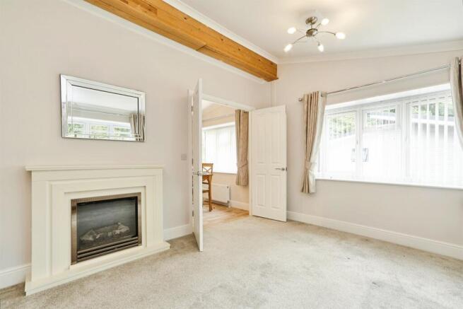 2 bed Park Home for sale Image 7
