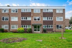Flat 3, Briavels Court, Downs Hill Road, Epsom KT18 5HP