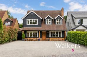 Martinique, Hay Green Lane, Brentwood CM15 0NX