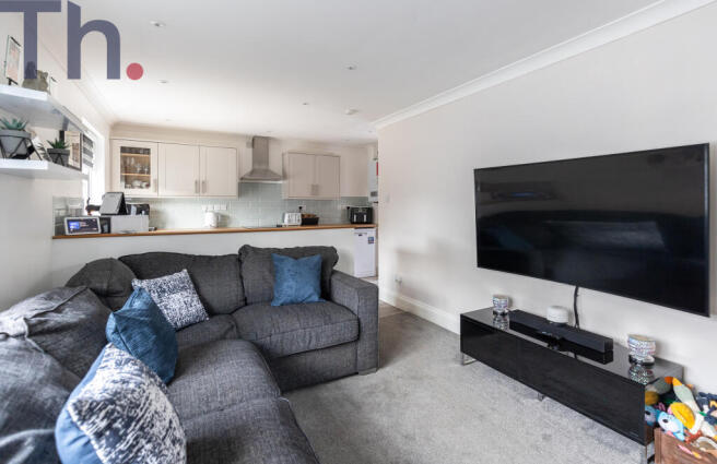 Lounge & Kitchen