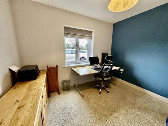 3 bed Detached for sale Image 11