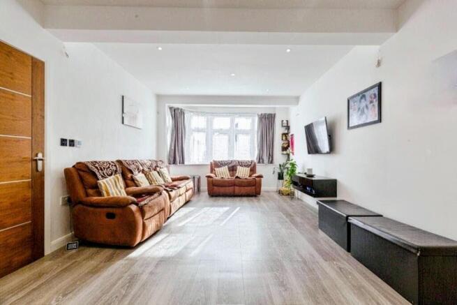 Davidson Frost-Wellings, DFW, Curzon Avenue, Stanm