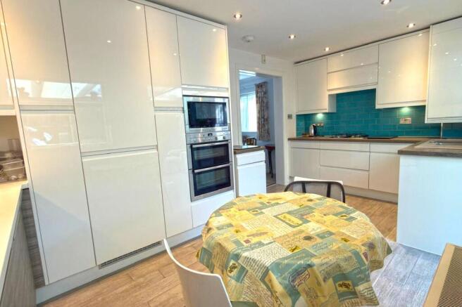 Kitchen / Breakfast Room