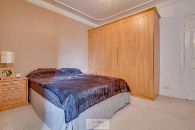 4 bed Detached Bungalow for sale Image 12