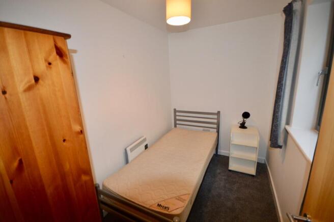 2 bed Flat to rent Image 7