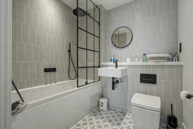3 bed Block of Apartments for sale Image 7