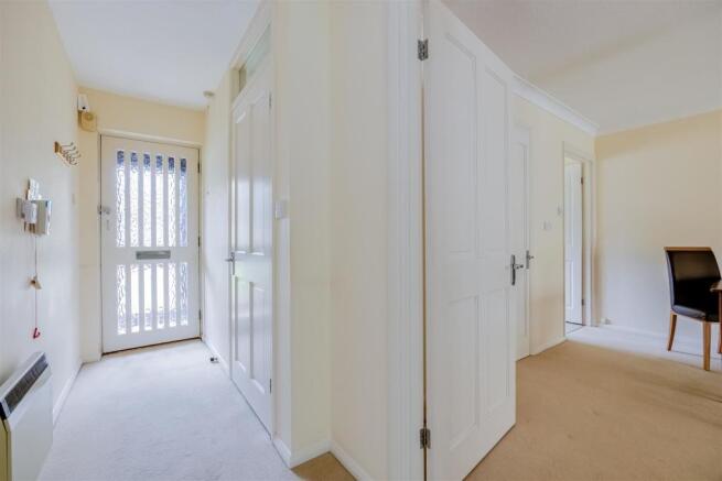 bingalow-derby-close-epsom-downs-122.jpg