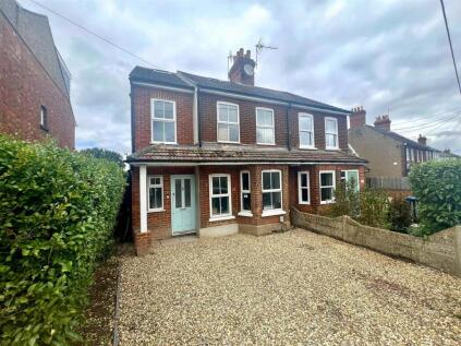 Badshot Lea Road, Badshot Lea