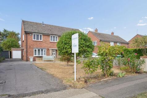 Larkhill Road, Abingdon, OX14
