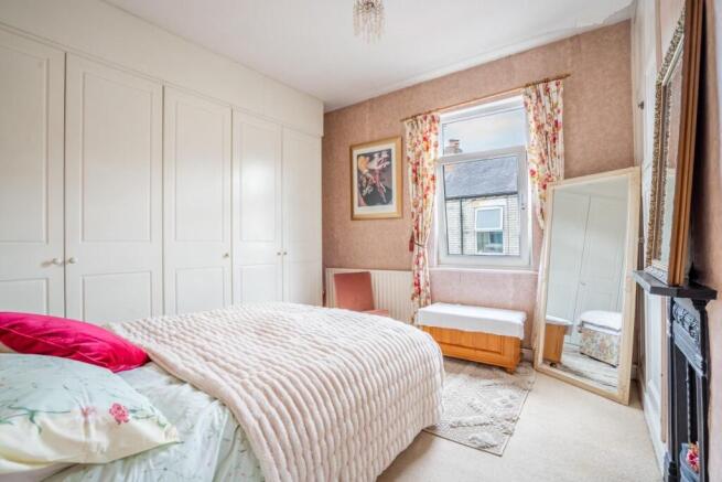 2 bed Terraced for sale Image 6