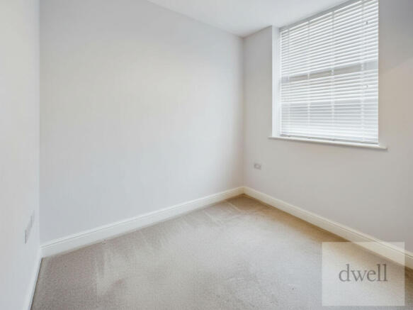 2 bed Apartment to rent Image 4