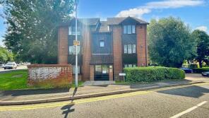 13, Amberley Way, Uxbridge UB10 0AF