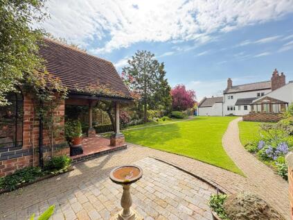 Park View, Park Lane, Lapley, ST19 9JT