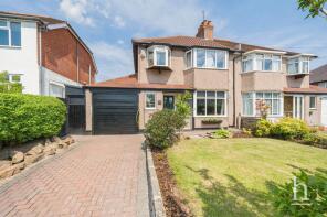 28, Berwyn Drive, Wirral CH61 6UD