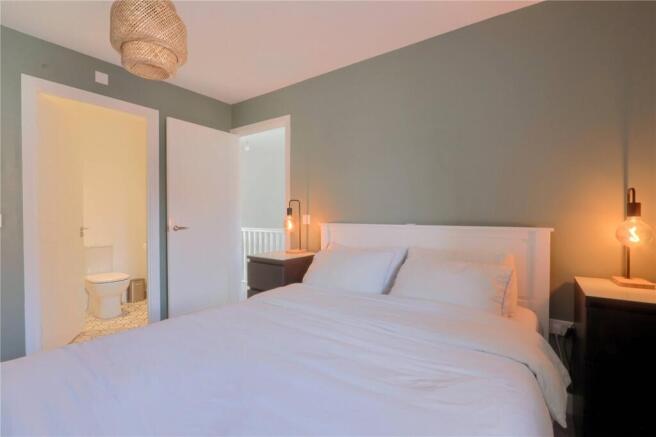 3 bed Semi-Detached for sale Image 11