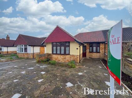 Dorkins Way, Upminster, RM14